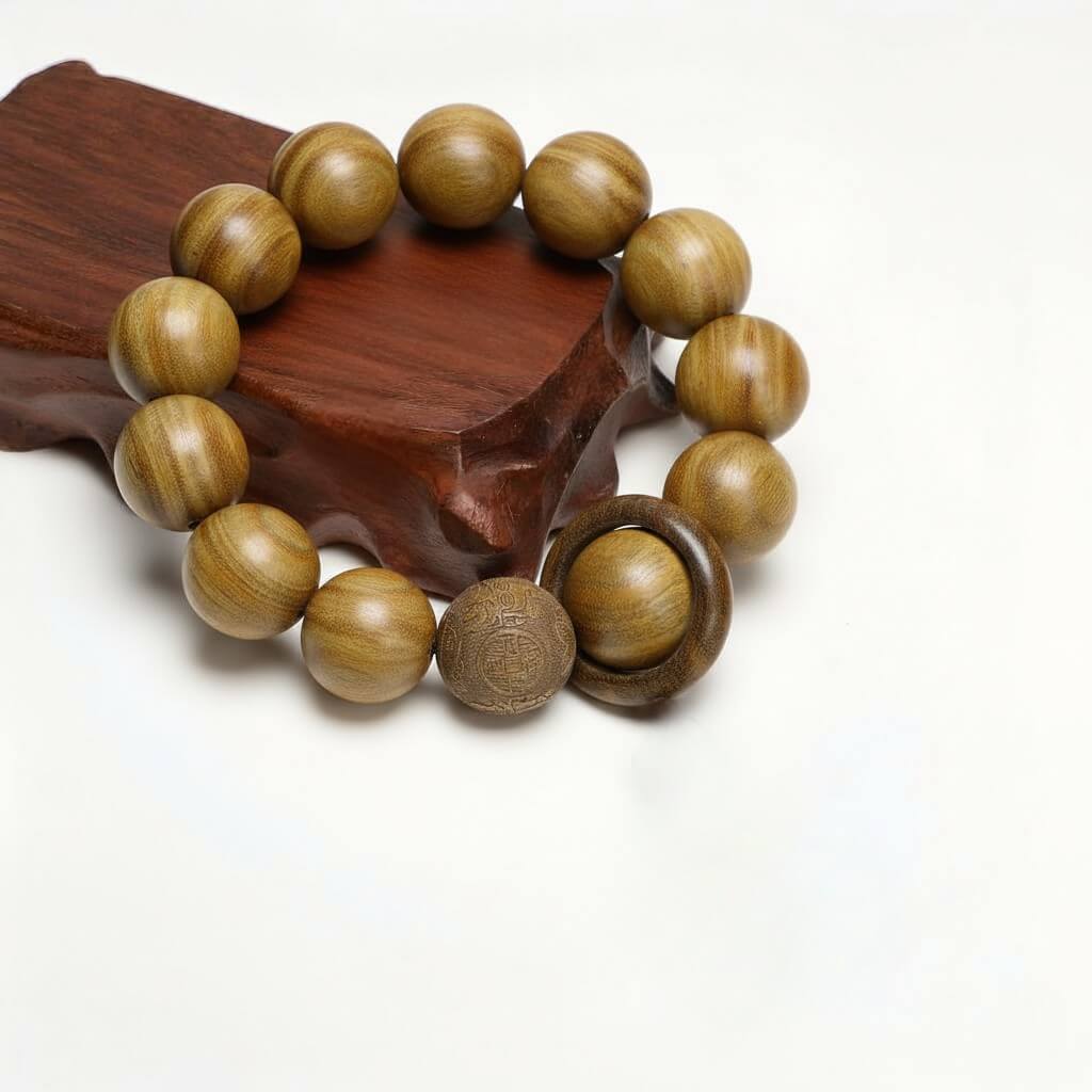 Kenlina Natural Green Sandalwood Meditation Beaded Bracelet