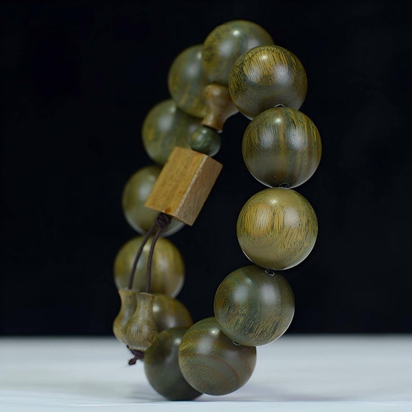 Kenlina Natural Green Sandalwood Meditation Beaded Bracelet