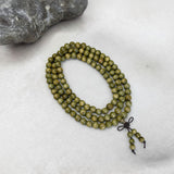 Kenlina Natural Green Sandalwood Meditation Beaded Bracelet