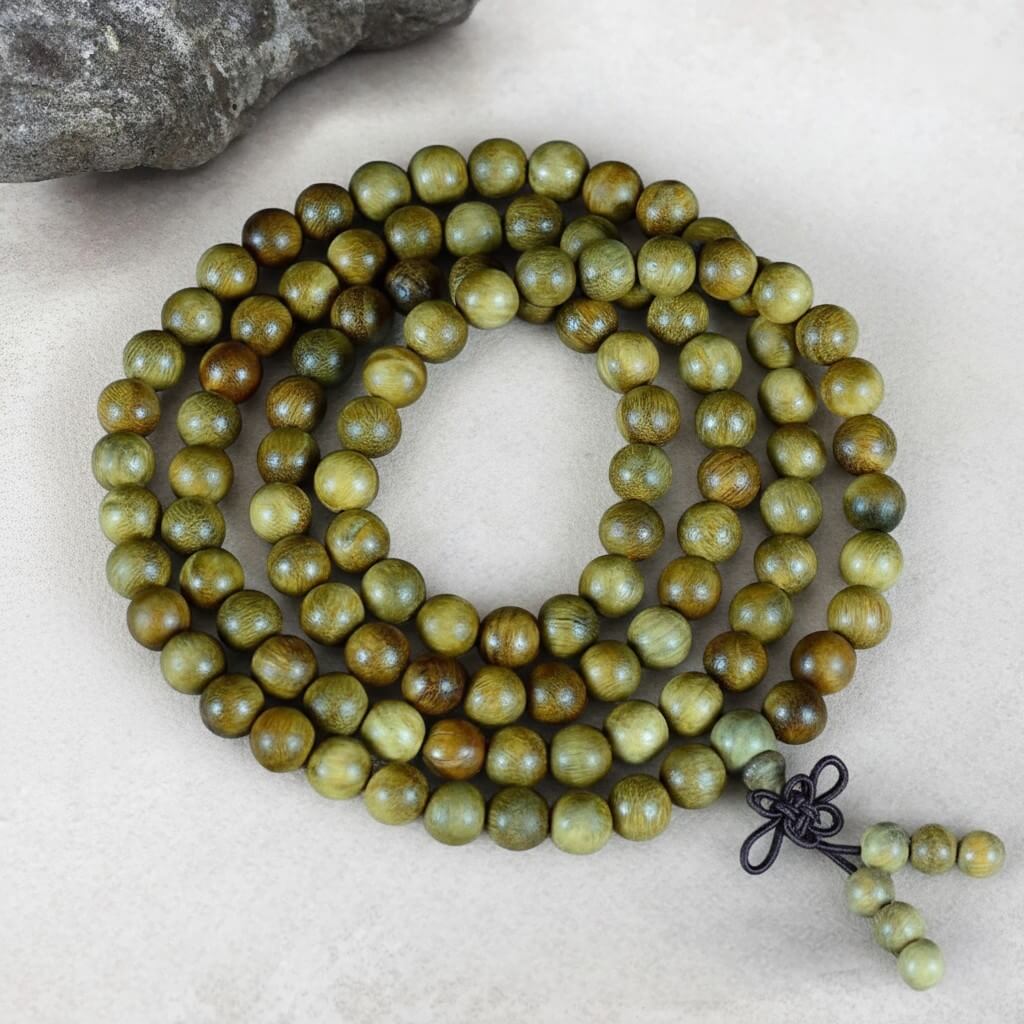 Kenlina Natural Green Sandalwood Meditation Beaded Bracelet